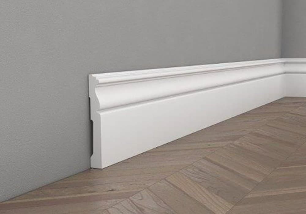 skirting boards with moldings