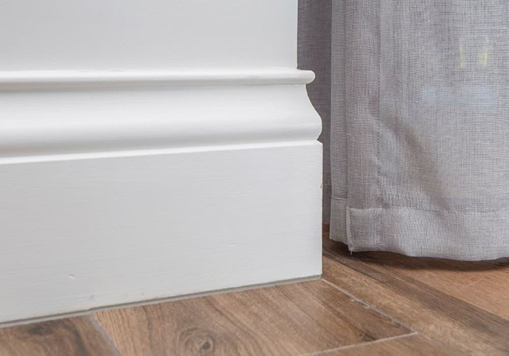 skirting boards with moldings